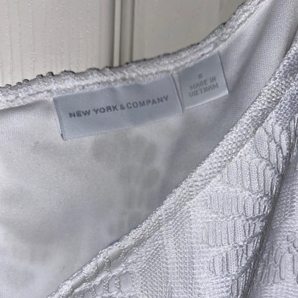 White lace dress - Picture 4 of 4